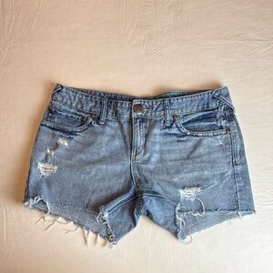 Free People Women's Light Blue Jean Shorts Distressed Cut-Off Size 31